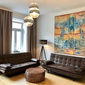 Atelier Lomani Apartment Vienna
